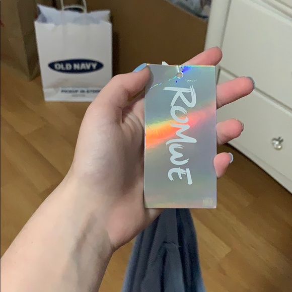 Blue Butterfly Crop Top - Picture 3 of 3